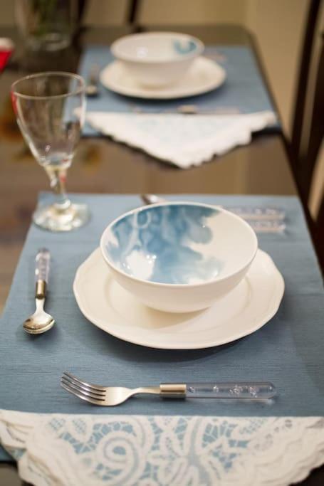 Top-Rated 1-Bedroom Apartment In The Heart Of Athena Bagian luar foto