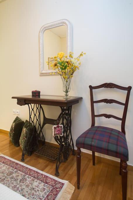 Top-Rated 1-Bedroom Apartment In The Heart Of Athena Bagian luar foto