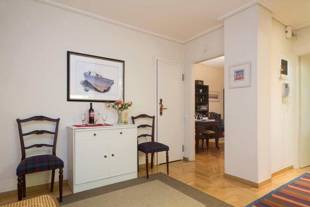 Top-Rated 1-Bedroom Apartment In The Heart Of Athena Bagian luar foto