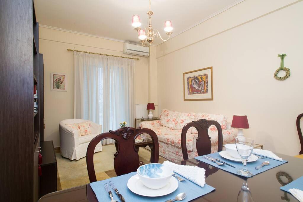 Top-Rated 1-Bedroom Apartment In The Heart Of Athena Bagian luar foto