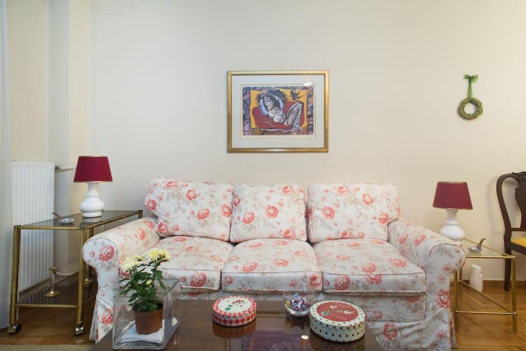 Top-Rated 1-Bedroom Apartment In The Heart Of Athena Bagian luar foto